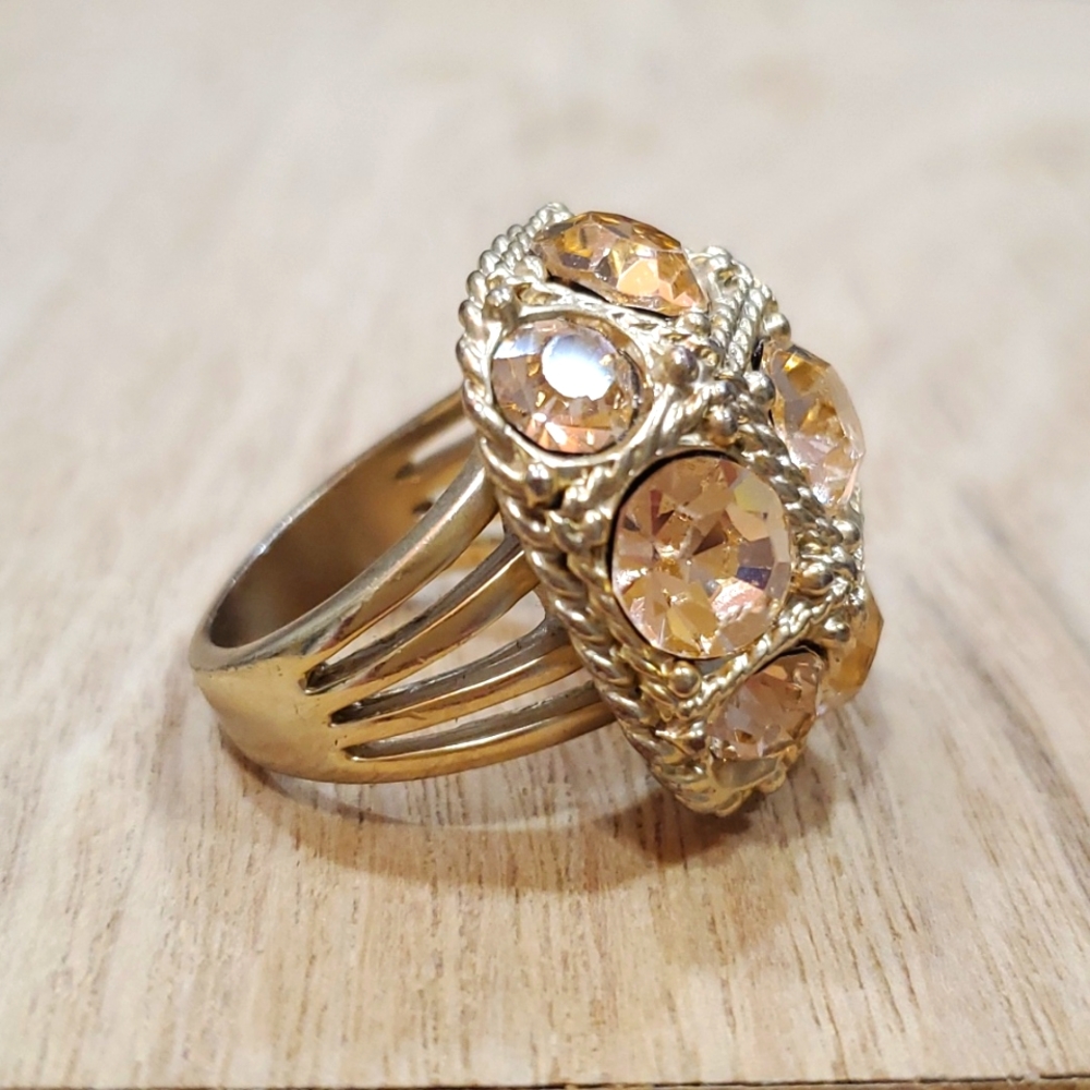 Gold peach crystal ring